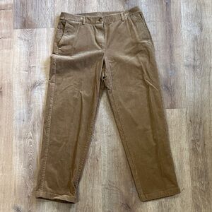 L.L. Bean Favorite Fit women’s Brown Corduroy Pants Size 10